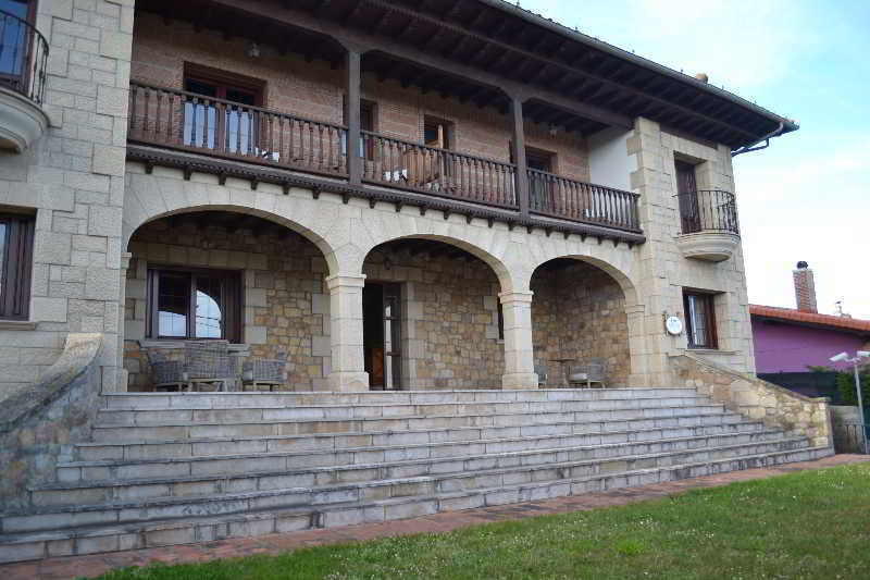 Posada El Jardin De Angela Hotel Santander Exterior photo