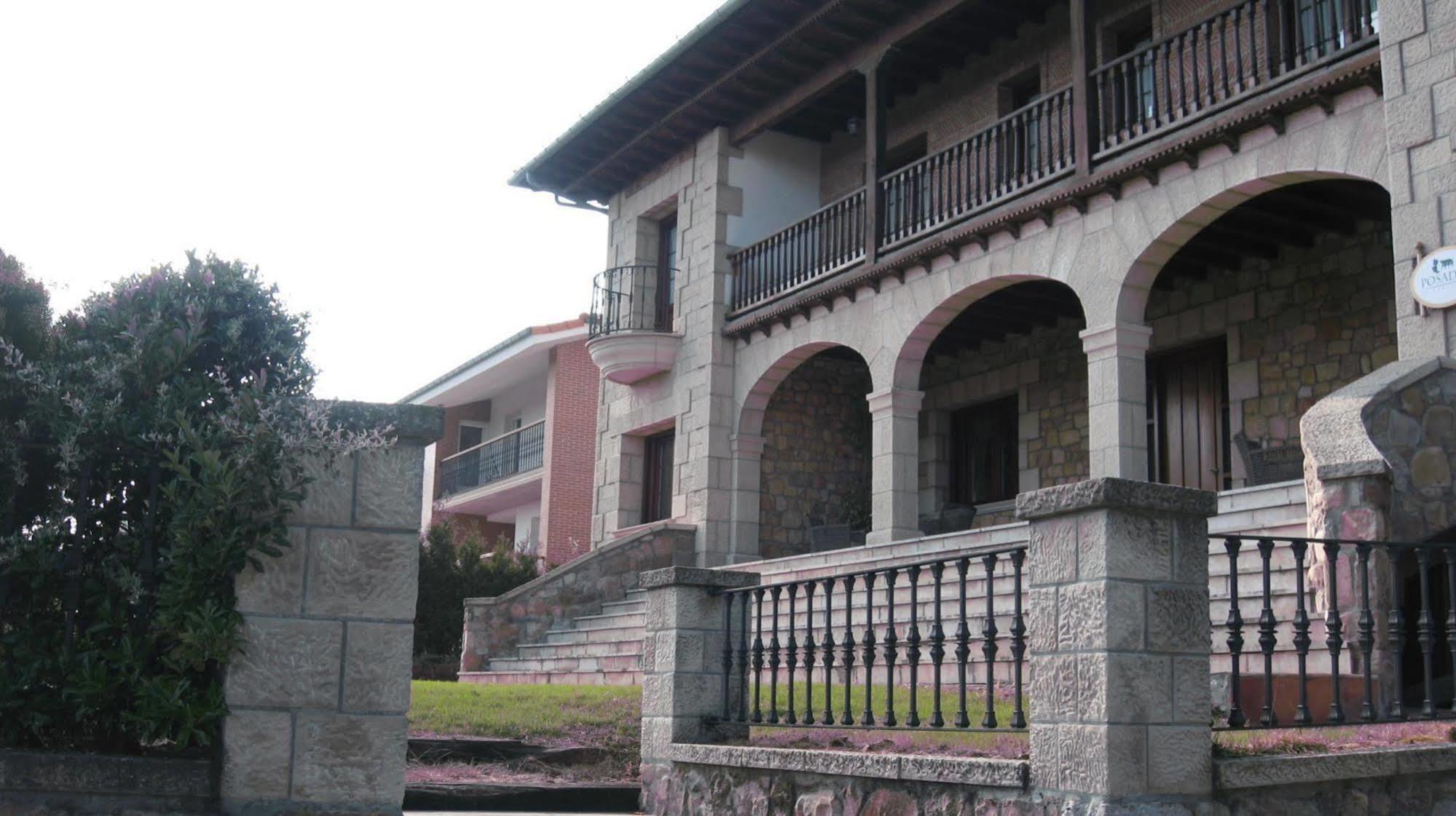 Posada El Jardin De Angela Hotel Santander Exterior photo